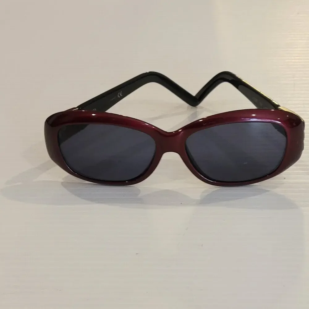Womens sunglasses Escada B425 Maroon plastic frames gray lenses 58x15x135